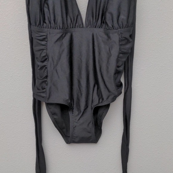 Nicole Miller New York Multi-way Convertible One-Piece Swimsuit Size Small - Picture 5 of 11